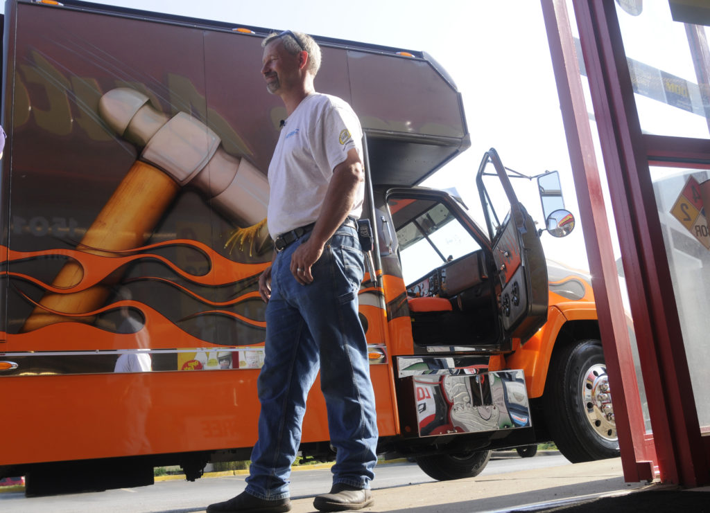 Oskaloosa resident gets his truck ‘tricked’ News, Sports, Jobs